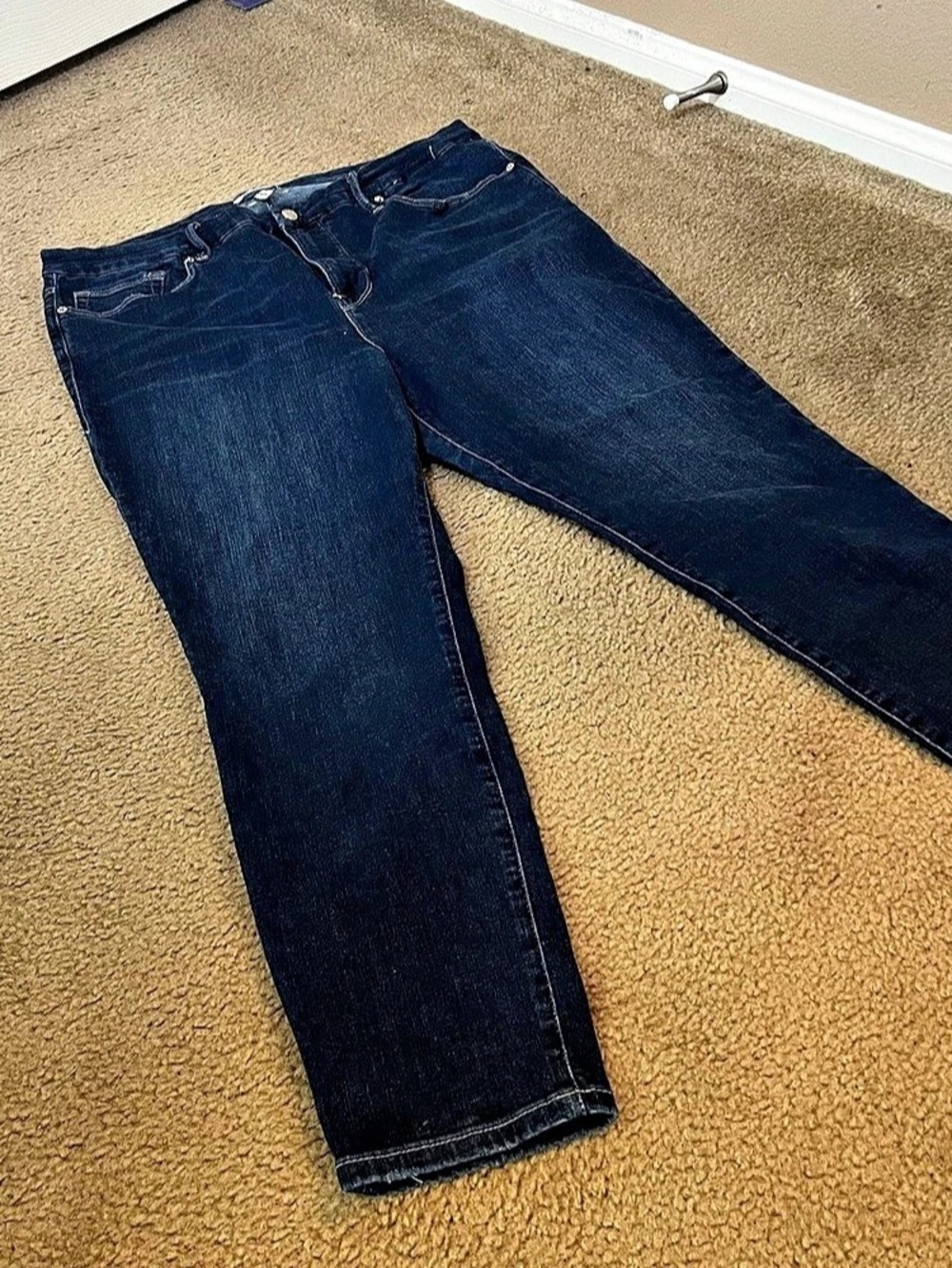 Good American Good Legs Crop Straight Leg Jeans in Blue | Size 18